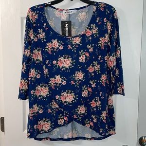 Quarter length sleeve top